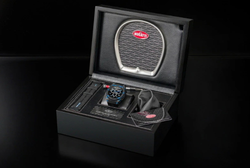 售价1.8万元! 布加迪推首款全碳纤维智能手表