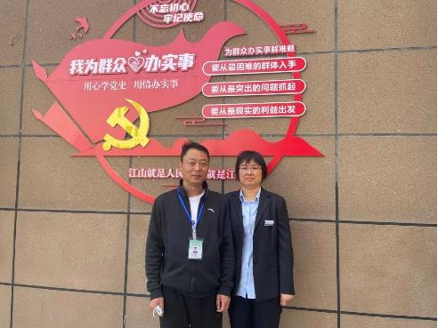 中国电信扬中分公司的张敏、蔡敏这对夫妻是公