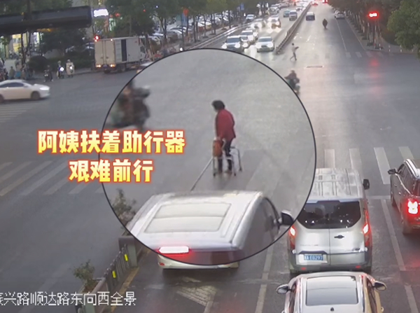 一个勇敢的单手抱