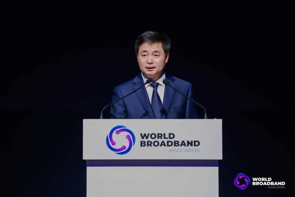 把握智能化发展方向，推动全球云网宽带产业繁