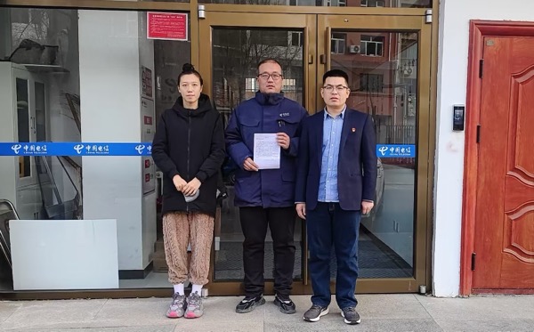 紧急时刻显身手，真情服务暖人心